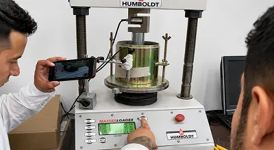 Registro de ensayo en equipo Humboldt