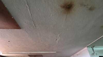 Fisuración en muro de escalera, cuarto nivel